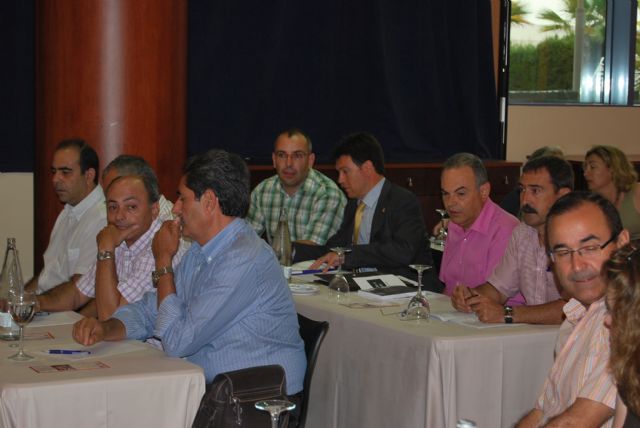 El alcalde junto a concejales del equipo de Gobierno se reúnen en Lorca en torno a una Comisión del Alto y Bajo Guadalentín que pretende el fomento y la creación de empleo - 1, Foto 1