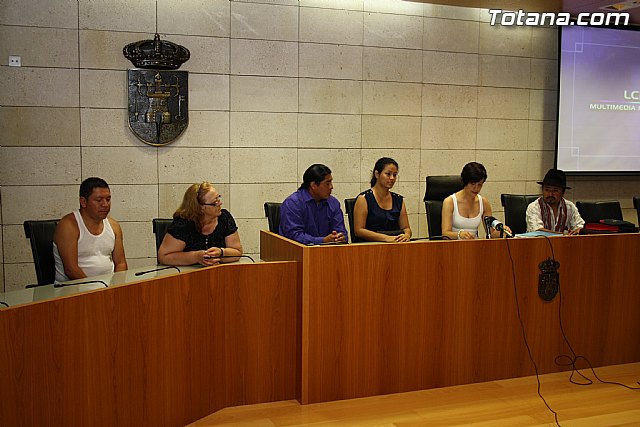 El ayuntamiento ofrece una recepcin institucional a dos diputados ecuatorianos - 1