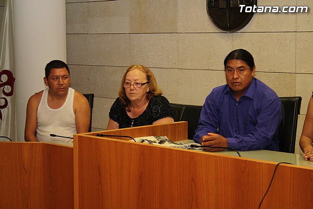 El ayuntamiento ofrece una recepcin institucional a dos diputados ecuatorianos - 4