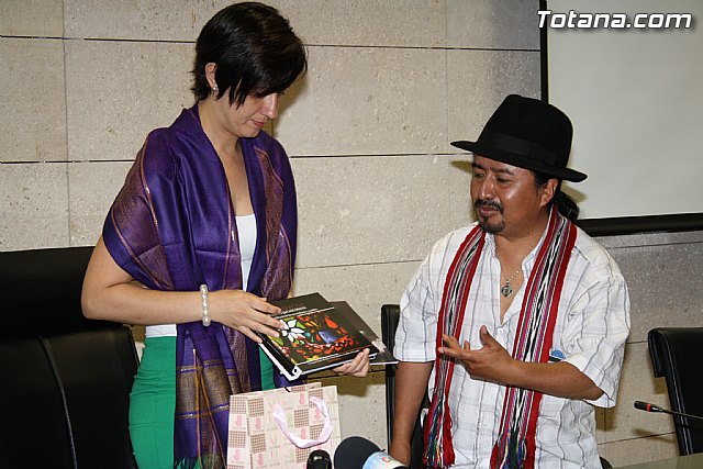 El ayuntamiento ofrece una recepcin institucional a dos diputados ecuatorianos - 14