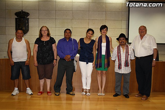 El ayuntamiento ofrece una recepcin institucional a dos diputados ecuatorianos - 18