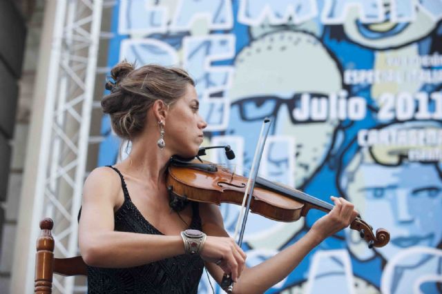 La plaza del Ayuntamiento se llena del flamenco dulce de Las Migas - 4, Foto 4