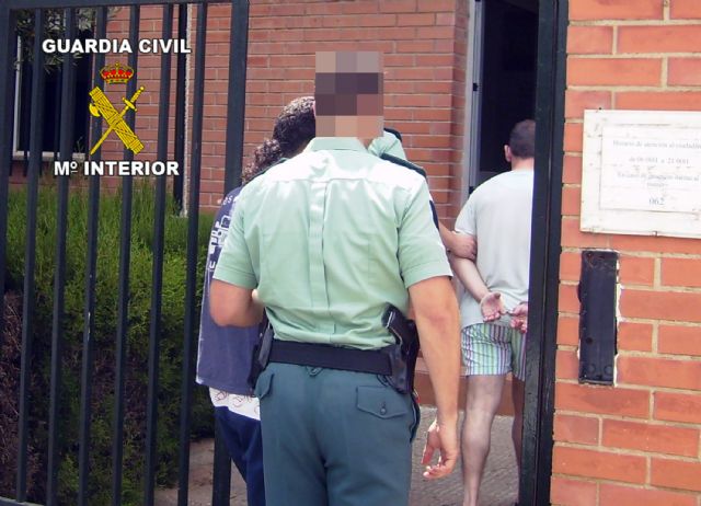 La Guardia Civil detiene a cuatro personas por robo en una explotación agrícola de Mula - 2, Foto 2