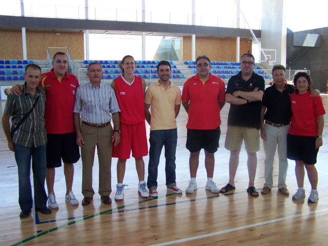 Partido benéfico que enfrentará a ´Leyendas del Baloncesto´ contra un equipo liderado por la jugadora internacional ´Amaya Valdemoro´ - 1, Foto 1