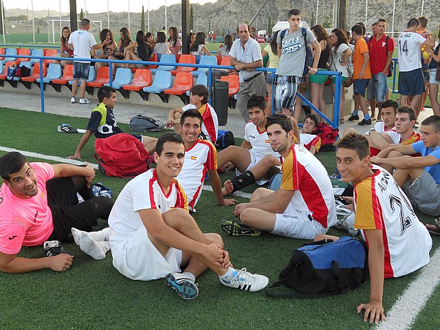 Ms de 420 futbolistas han participado este fin de semana en el Torneo de Ftbol 7, celebrado en la Ciudad Deportiva 