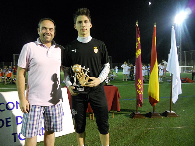 Ms de 420 futbolistas han participado este fin de semana en el Torneo de Ftbol 7, celebrado en la Ciudad Deportiva 