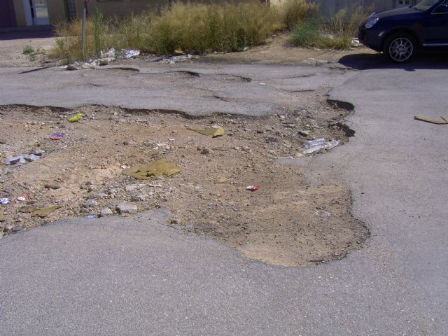 El Grupo Socialista solicita la reparación urgente del socavón del Polígono de Las Tejeras - 2, Foto 2