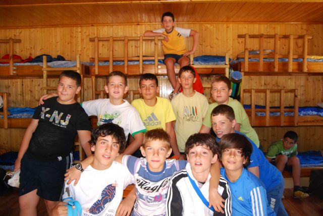 Cuarenta y cinco jóvenes de Totana disfrutan durante una semana del segundo turno de los campamentos Aulas de la Naturaleza, Foto 1