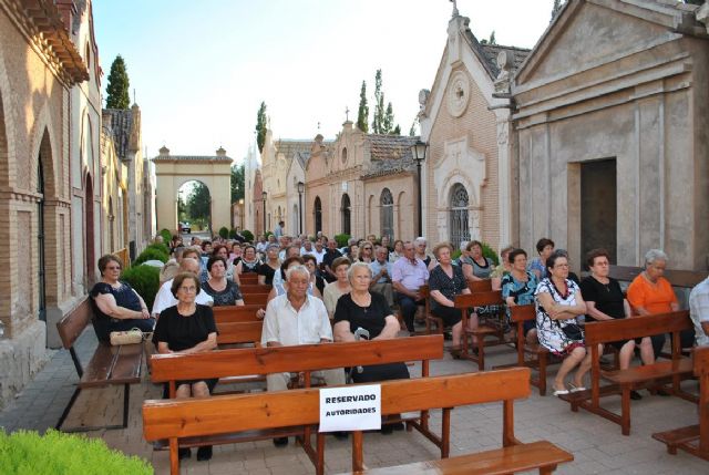 El Cementerio Municipal celebr la onomstica de 