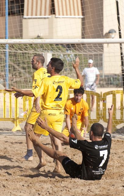 Los aguileños del Gran Liriana ganadores del IV Torneo de Fútbol Playa Bluesport - 5, Foto 5