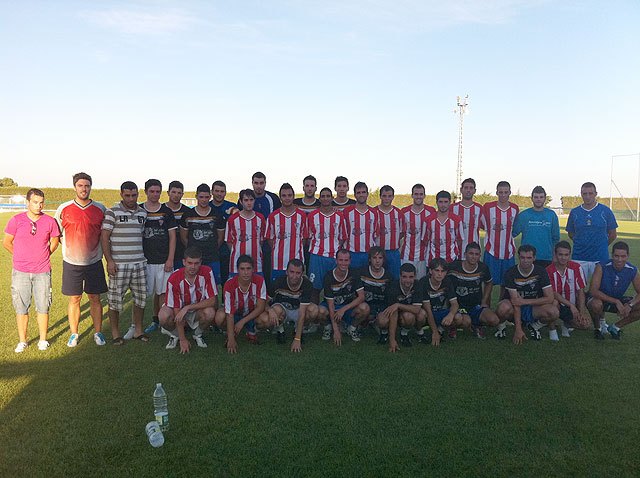 Partidillo de entrenamiento del Olímpico de Totana en el Polideportivo Municipal - 1, Foto 1