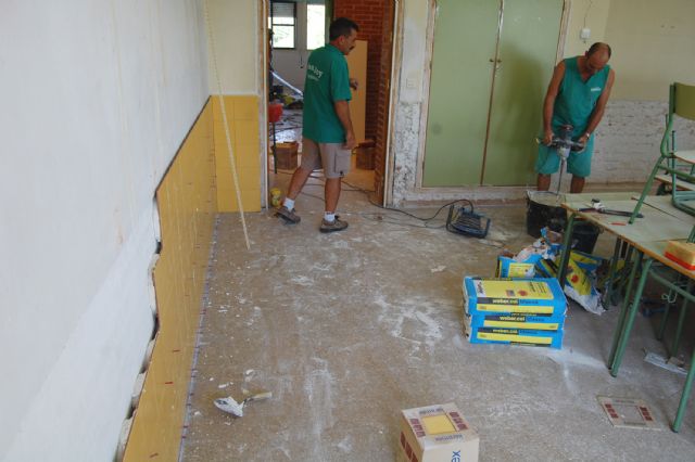 Los colegios torreños aprovechan el verano para mejorar su aspecto - 2, Foto 2