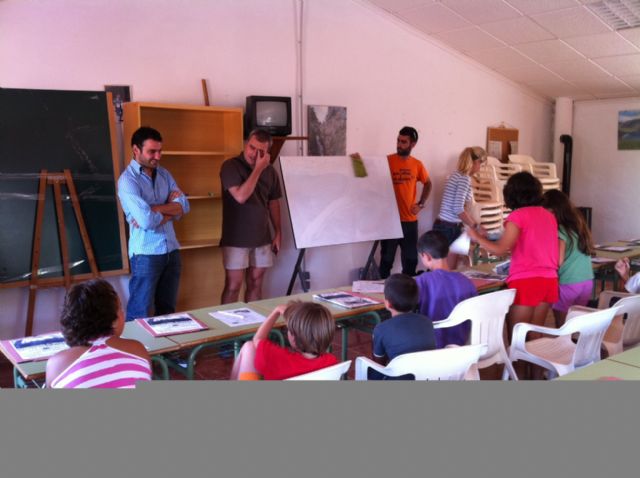 El concejal de Juventud visita en Sierra Espuña a los 23 jóvenes lorquinos que participan en el campamento Caruana - 1, Foto 1