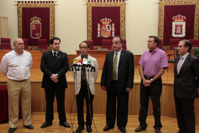 El alcalde de Yecla recibe al presidente de la Cámara de Comercio del Mercosur y Américas - 1, Foto 1