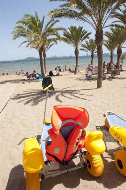Más de 250 personas se benefician de los puntos de baño adaptado de nuestras playas - 1, Foto 1