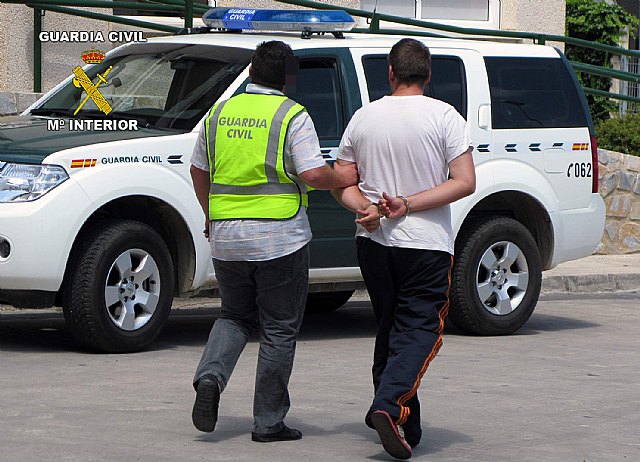 Detenido un individuo que se hacía pasar por Guardia Civil para cometer estafas en Murcia, Toledo y Albacete - 1, Foto 1