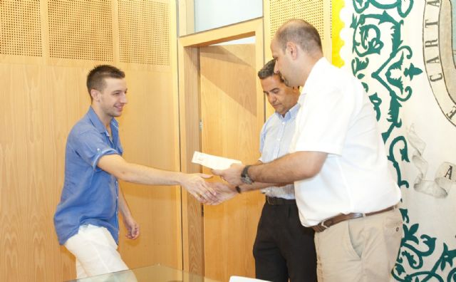 Seis alumnos de la ADLE finalizan el curso de Socorrismo con contrato de trabajo - 3, Foto 3