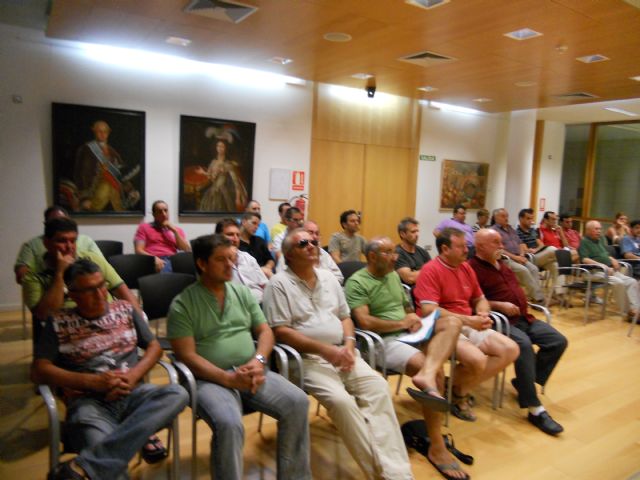 La alcaldesa y el concejal de Deportes se reúnen con los clubes deportivos - 2, Foto 2