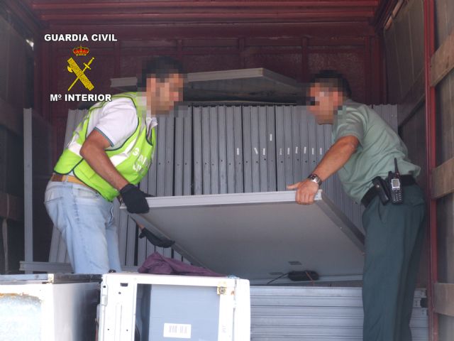 Halladas 54 placas solares robadas gracias a un servicio coordinado de Guardia Civil y Policía Local de Torre Pacheco - 1, Foto 1