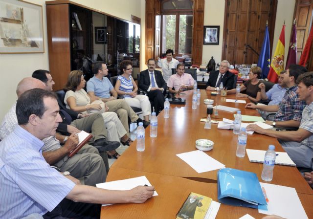 El profesor López Bachero, nombrado decano-comisario de la Facultad de Ciencias del Deporte - 2, Foto 2