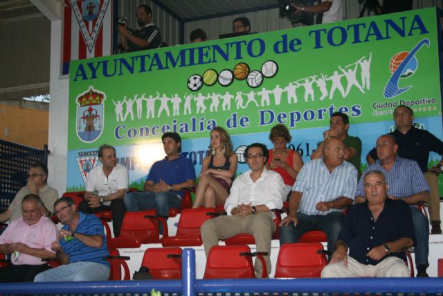 El Olímpico y FC Cartagena(0-7) disputan el último partido amistoso organizado con motivo del 50 aniversario, Foto 1