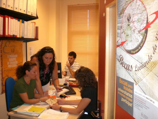 La Fundación Universidad Empresa recibe el Certificado de Calidad Leonardo da Vinci - 1, Foto 1