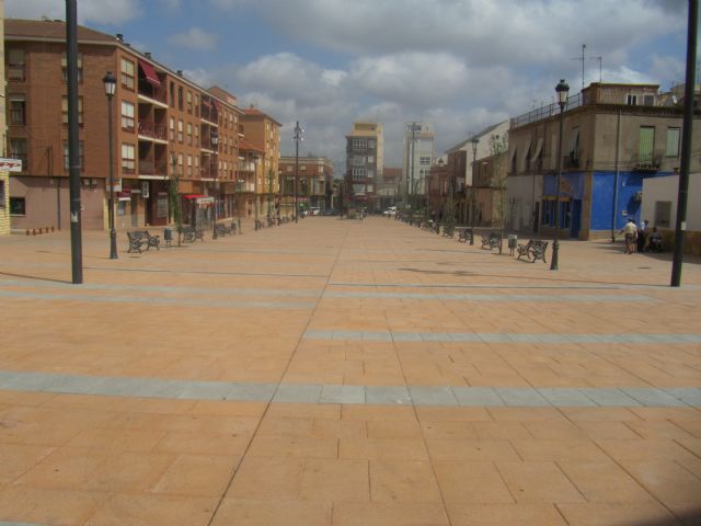 Inaugurada la remodelación de la plaza Joaquín Costa - 4, Foto 4