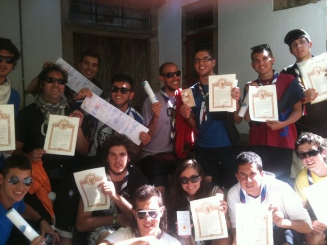 El Clan Rover Leiva del Grupo Scout Ciudad del Sol culminan su campamento de verano visitando al Apóstol Santiago. - 1, Foto 1
