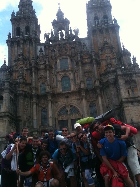 El Clan Rover Leiva del Grupo Scout Ciudad del Sol culminan su campamento de verano visitando al Apóstol Santiago. - 2, Foto 2
