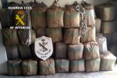 El SIVE  de la Guardia Civil frustra un alijo de 2400 kilos de hachís a través de la costa murciana