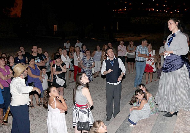 Comienzan las visitas nocturnas al castillo de Caravaca - 1, Foto 1