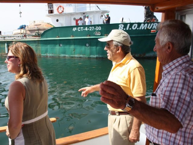 El operativo de pesca en el Mar Menor recoge desde el pasado viernes más de 150 toneladas de medusas - 2, Foto 2
