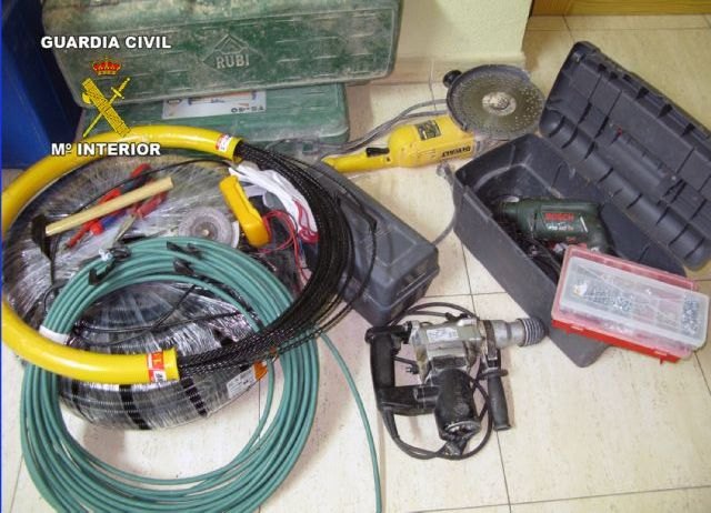 La Guardia Civil detiene a siete jóvenes por la comisión de delitos contra el patrimonio en el Mar Menor y Cartagena - 3, Foto 3