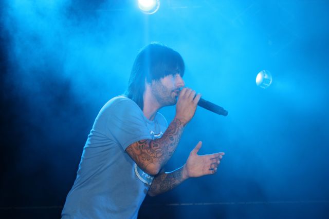 Ms de 18.000 personas asisten al concierto de Melendi en La Manga - 3