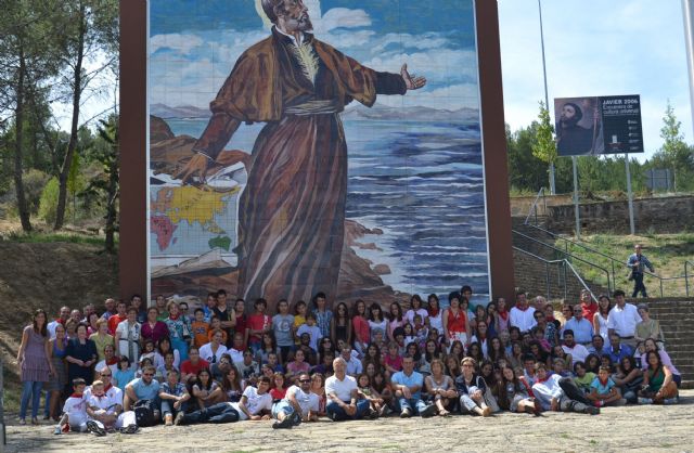 64 jóvenes del municipio participaron en un campo de trabajo y campamento en Javier Navarra - 1, Foto 1