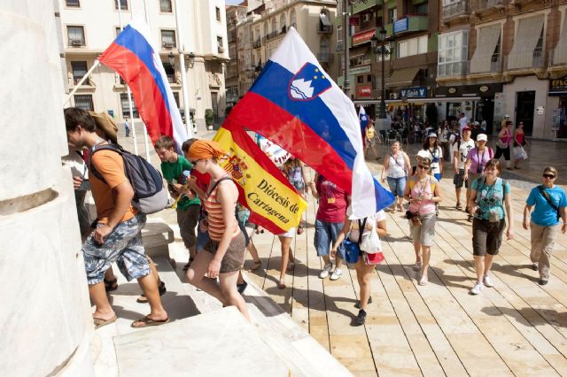 El Palacio Consistorial recibe a 170 jóvenes eslovenos de camino a la Jornada Mundial de la Juventud - 3, Foto 3