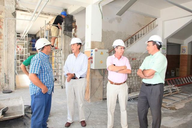 Las obras para recuperar los colegios afectados por el terremoto marchan a buen ritmo y estarán listos para comenzar en septiembre - 2, Foto 2