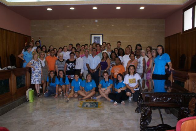 Jóvenes dominicanos y franceses visitan la localidad con motivo de la Jornada Mundial de la Juventud 2011 - 1, Foto 1