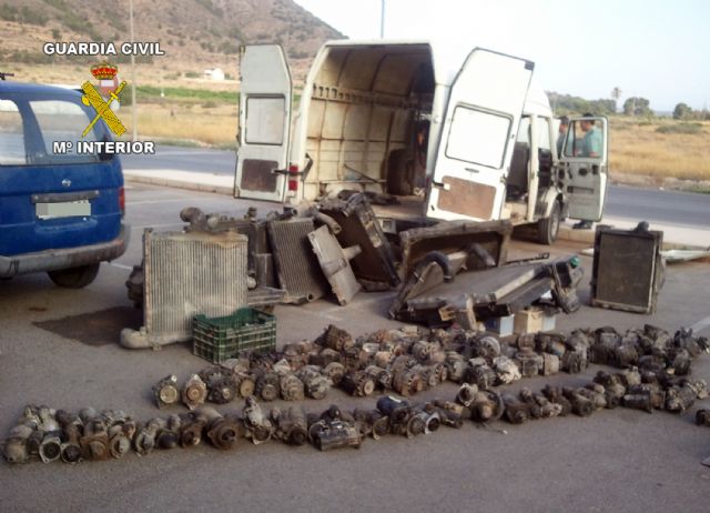 La Guardia Civil detiene a una persona tras robar en un desguace - 2, Foto 2