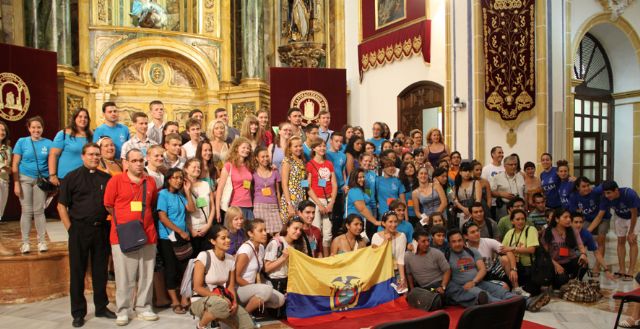 Más de 130 voluntarios internacionales de la JMJ 2011 visitan la UCAM - 1, Foto 1