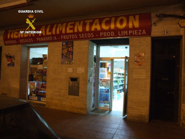 Detenido el responsable del robo en un bazar 24 horas de San Javier - 1, Foto 1