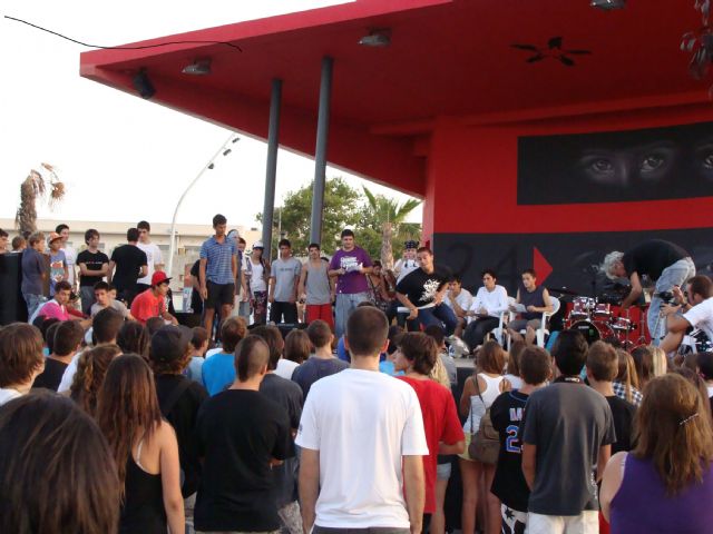 Cientos de personas participan en la fiesta de la Juventud en San Pedro del Pinatar - 1, Foto 1
