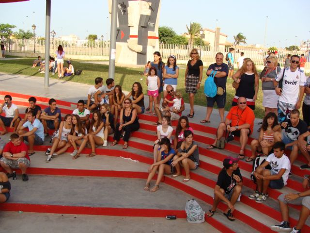 Cientos de personas participan en la fiesta de la Juventud en San Pedro del Pinatar - 4, Foto 4