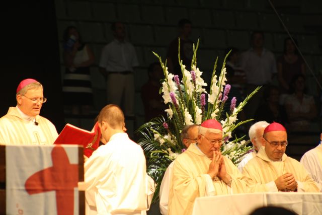 Mons. Lorca Planes: Os invito a que en estos días de preparación al evento con el Papa, descubráis la alegría y la belleza de la fe - 2, Foto 2