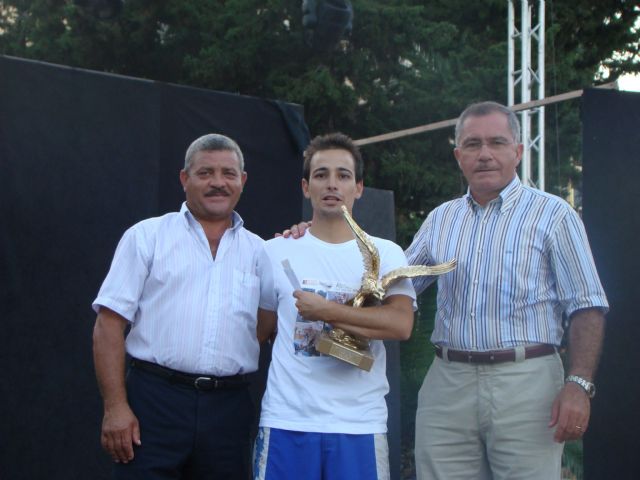 La embarcación 'La Terraza' se alza con el primer puesto en la Regata de Botes a Remo  - 2, Foto 2