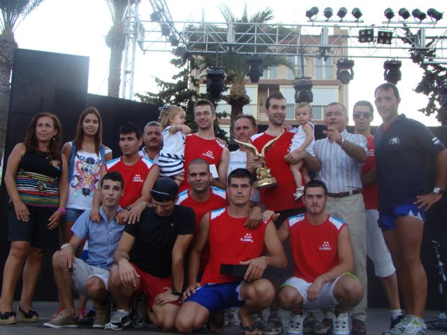 La embarcación 'La Terraza' se alza con el primer puesto en la Regata de Botes a Remo  - 3, Foto 3