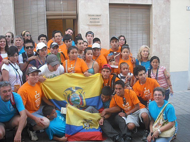 El Presidente del Ilustre Cabildo recibe a los jóvenes de Ecuador que participarán en las Jornadas Mundiales de la Juventud en Madrid - 2, Foto 2