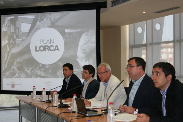 Valcárcel pide al Gobierno de España que recobre el espíritu de solidaridad nacional porque Lorca no son moluscos, son personas - 1, Foto 1