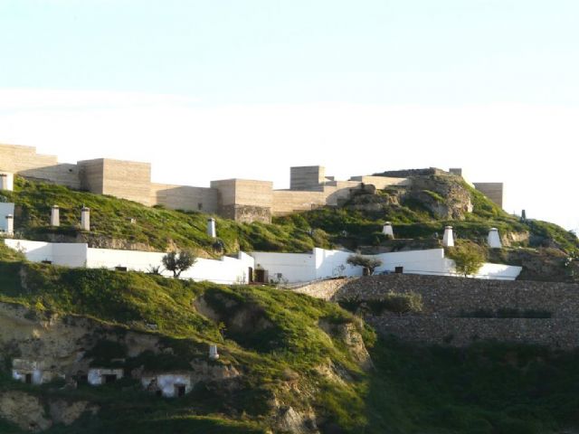 Finalizan las obras de mejora del paisaje en la  ladera norte del Castillo de Nogalte - 1, Foto 1