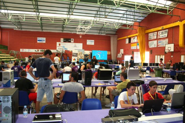 Más de 300 personas pasan por la IX Begastri Lan Party - 1, Foto 1
